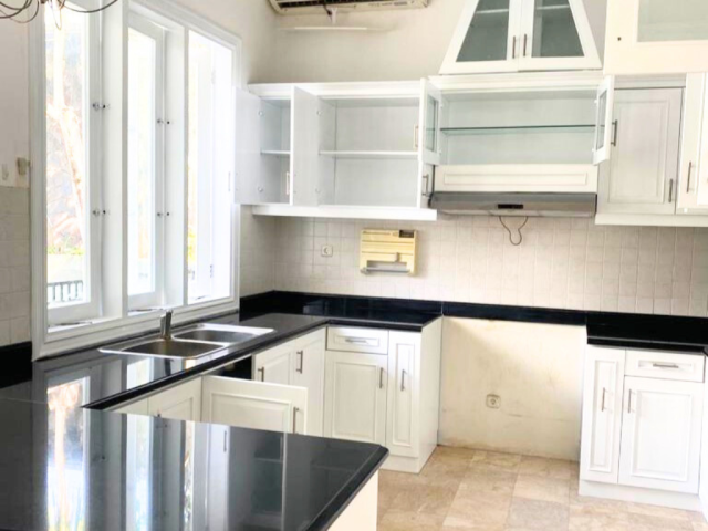 Rumah Disewakan Townhouse Cipete 4 Kamar