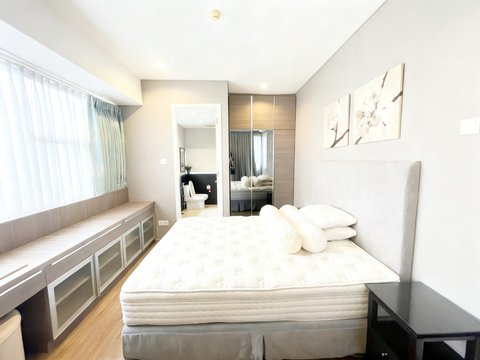 1Park Residence Tower B Lantai Tengah