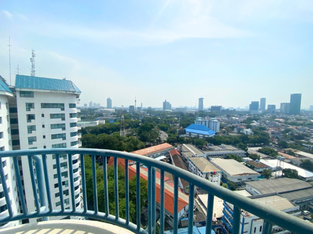 Park Royale Tower 3 Mid Floor