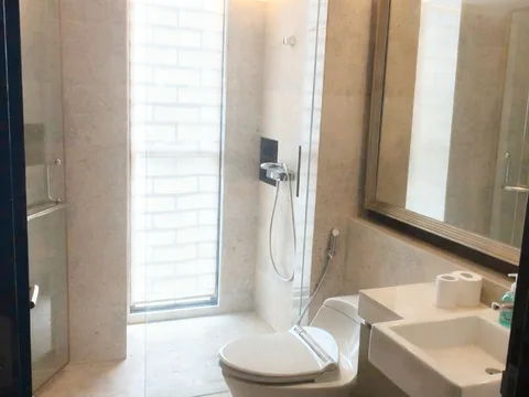 Senopati Suites Tower 1 Lantai Sedang