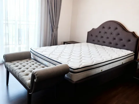 Pakubuwono House Tower Rosewood Lantai Tengah