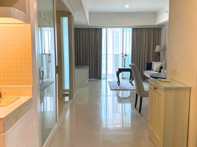 Kemang Village Tower Intercon Lantai Tengah