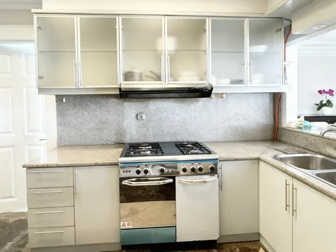 Apartemen Permata Hijau Tower 3 Lantai Rendah