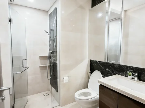 Anandamaya Residences Tower 2 Lantai Tengah