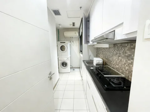 1 Park Residences Tower C Lantai Tengah