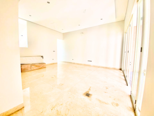 4-Bedrooms House For Sale in Gandaria Kebayoran Baru Area