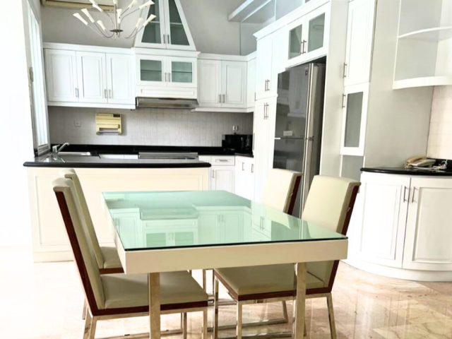 Rumah Disewakan Townhouse Cipete 4 Kamar