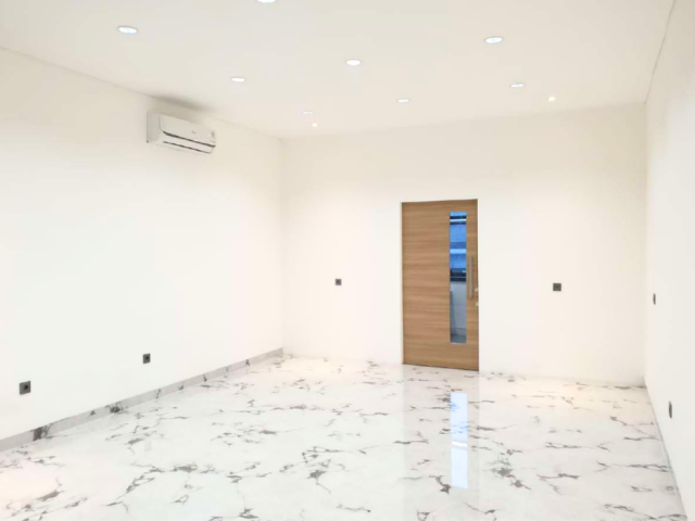 3,5 Storeys Shophouse in Puri Kencana, Kembangan