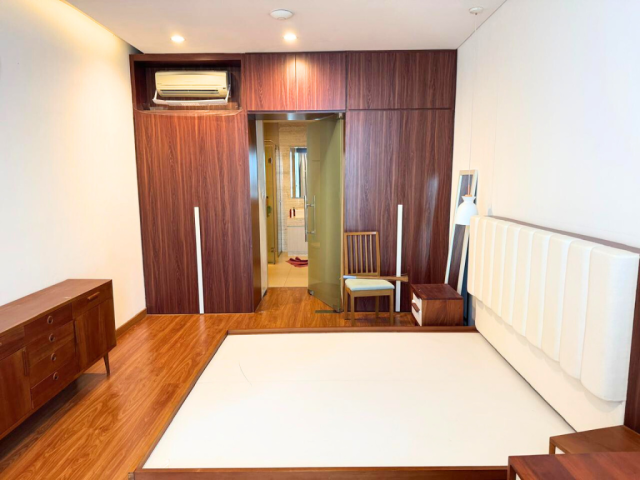 Residence 8 Tower 3 Lantai Tinggi