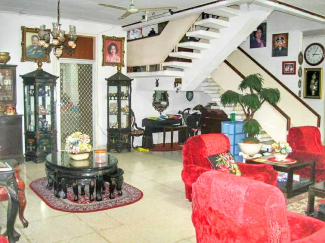 Dijual Rumah Simprug Garden 6 Kamar