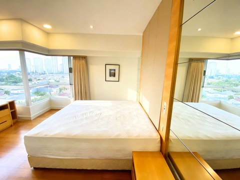 Somerset Berlian Tower North Lantai Tengah