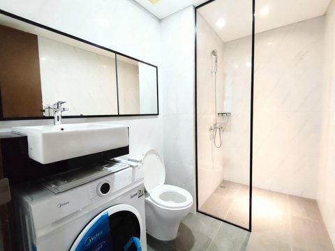 Ciputra World 2 Tower The Newton 1 Lantai Tengah