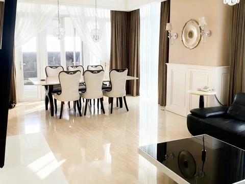 Senopati Suites 2 Kamar Lantai Tinggi