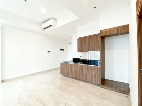 57 Promenade Tower City Lantai Tengah
