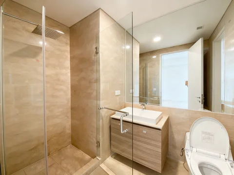 57 Promenade Tower City Lantai Tengah