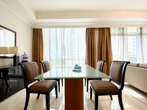 Pakubuwono View Tower Redwood Lantai Rendah