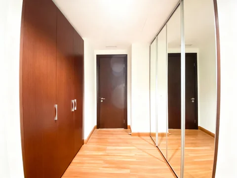 Pakubuwono View Tower Redwood Lantai Rendah