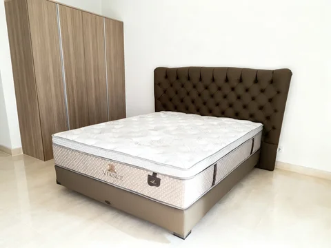 57 Promenade Tower City Lantai Tengah
