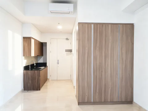 57 Promenade Tower City Lantai Tengah