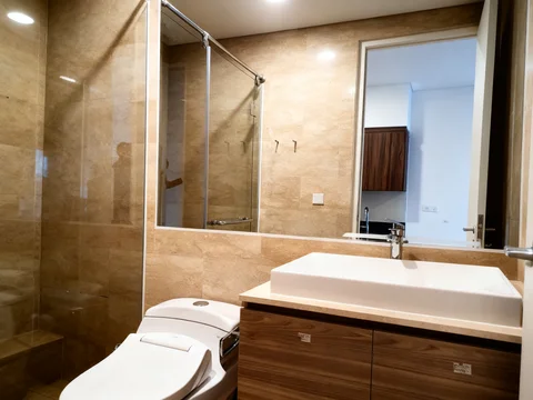 57 Promenade Tower City Lantai Tengah
