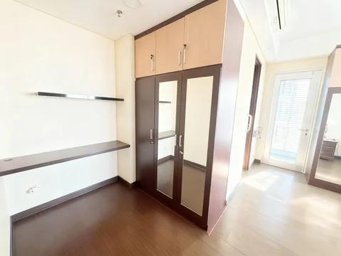 Kemang Village Tower Infinity Lantai Tinggi