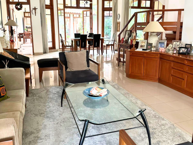 5-Bedrooms House For Sale in Patal Senayan