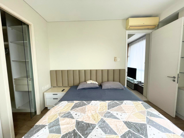 1Park Residence Tower B Lantai Tengah