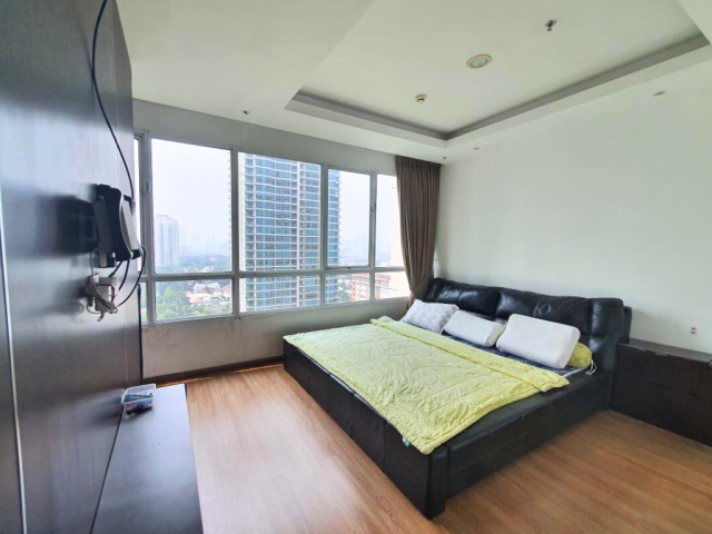 Essence Dharmawangsa Eminence 2 Tower Mid Floor