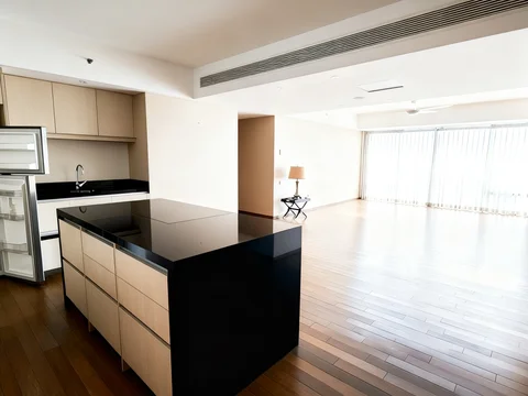 Verde Tower North Lantai Rendah
