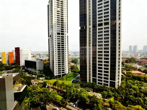 Botanica Tower 1 15th Floor