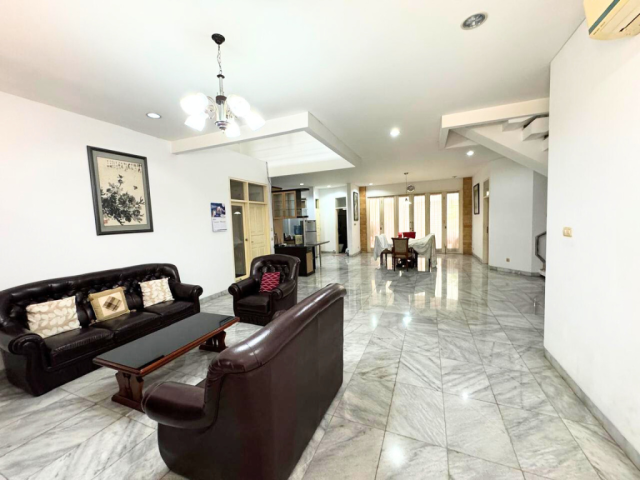 Rumah Dijual Kembang Ayu Puri Kembangan 4 Kamar