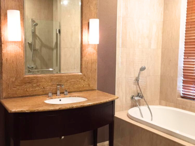 Pakubuwono View Lacewood Tower Mid Floor