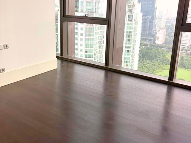 St. Regis Apartment High Floor