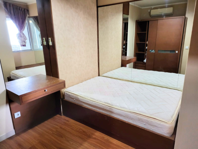 Sahid Sudirman Lantai Tengah
