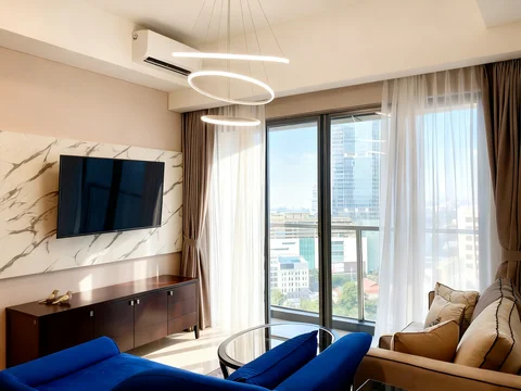 Fifty Seven Promenade Tower City Lantai Sedang