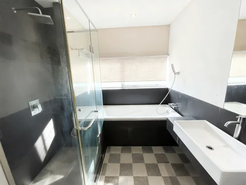 1 Park Residences Tower B Lantai Rendah