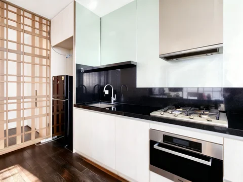 Verde Tower East Lantai 28