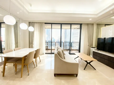 District 8 SCBD Tower Infinity Lantai Tinggi