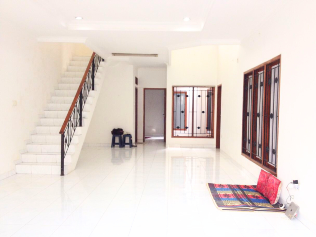 3-Bedrooms House For Sale in Radio Dalam