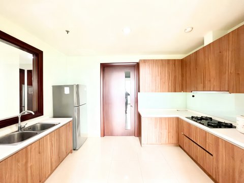 Pakubuwono View Lacewood Tower Mid Floor