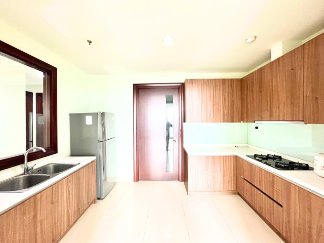 Pakubuwono View Lacewood Tower Mid Floor