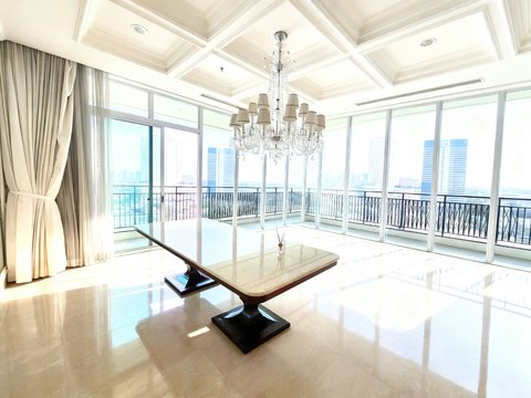 Pakubuwono Signature Mid Floor