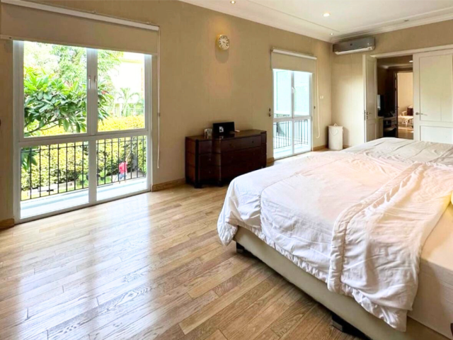 4-Bedrooms House For Rent in Pejaten Barat