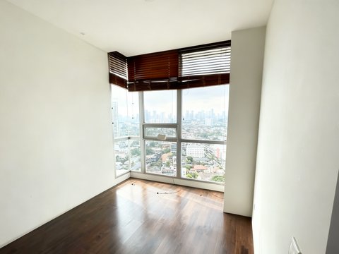 Kemang Village Tower Tiffany Lantai 23