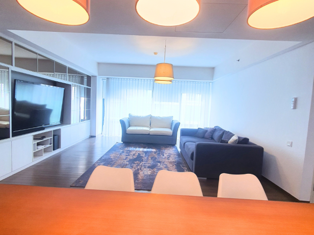 Verde One Tower North Lantai Rendah