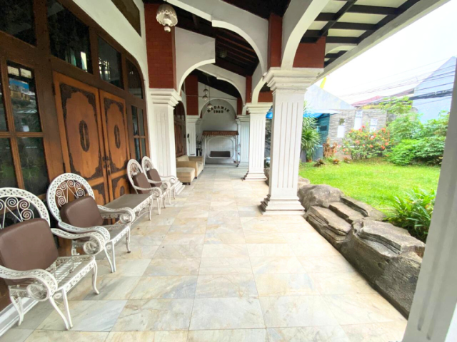 7-Bedrooms House For Sale Mampang Prapatan