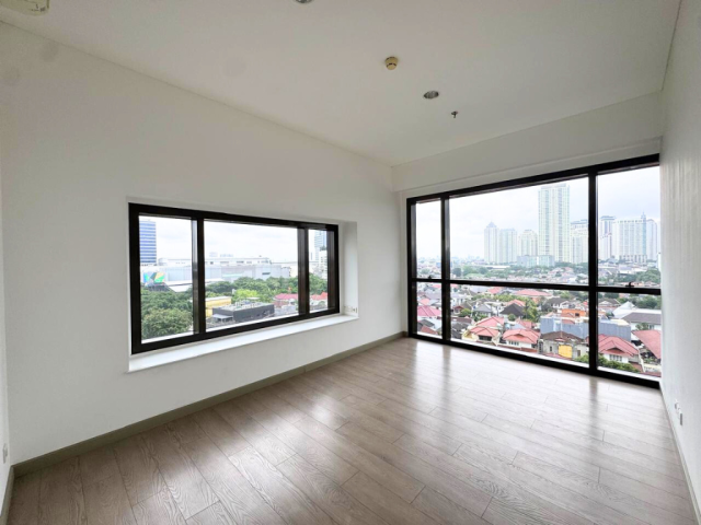 1Park Avenue Tower Royal Lantai Rendah