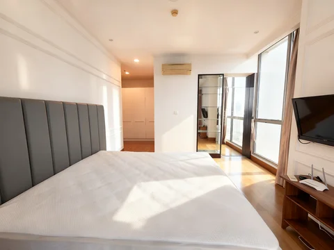 Residence 8 Senopati Tower 2 High Floor