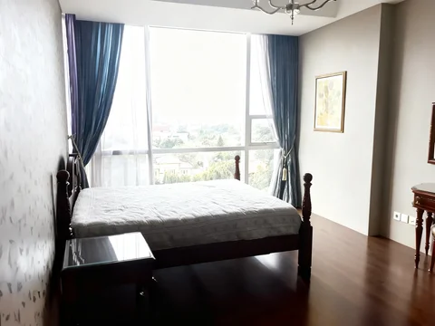 Kemang Village Tower Ritz Lantai Rendah