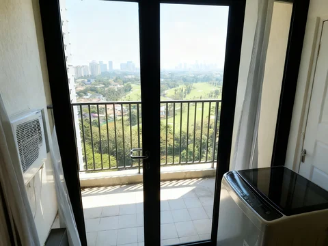 Hamptons Park Tower B Mid Floor